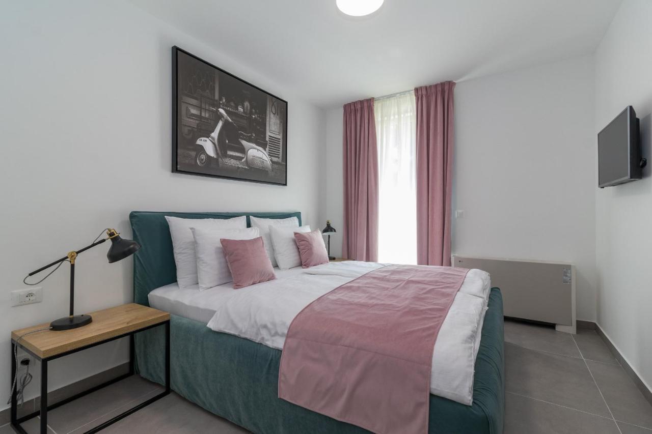 Luxury Apartments Magali 1 Rovinj Exterior photo