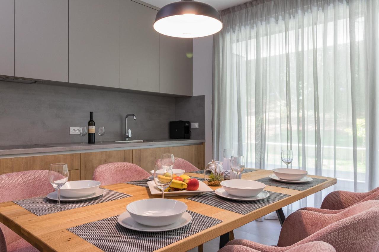Luxury Apartments Magali 1 Rovinj Exterior photo