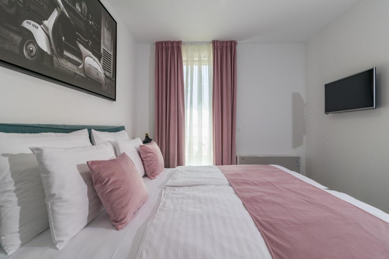 Luxury Apartments Magali 1 Rovinj Exterior photo